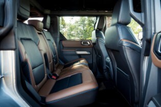 2021 Ford Bronco™ 4-door Iconic Silver Outer Banks™